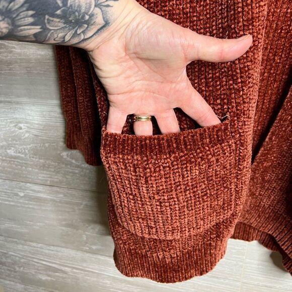 Cardigan Sweater - Picture 2 of 5